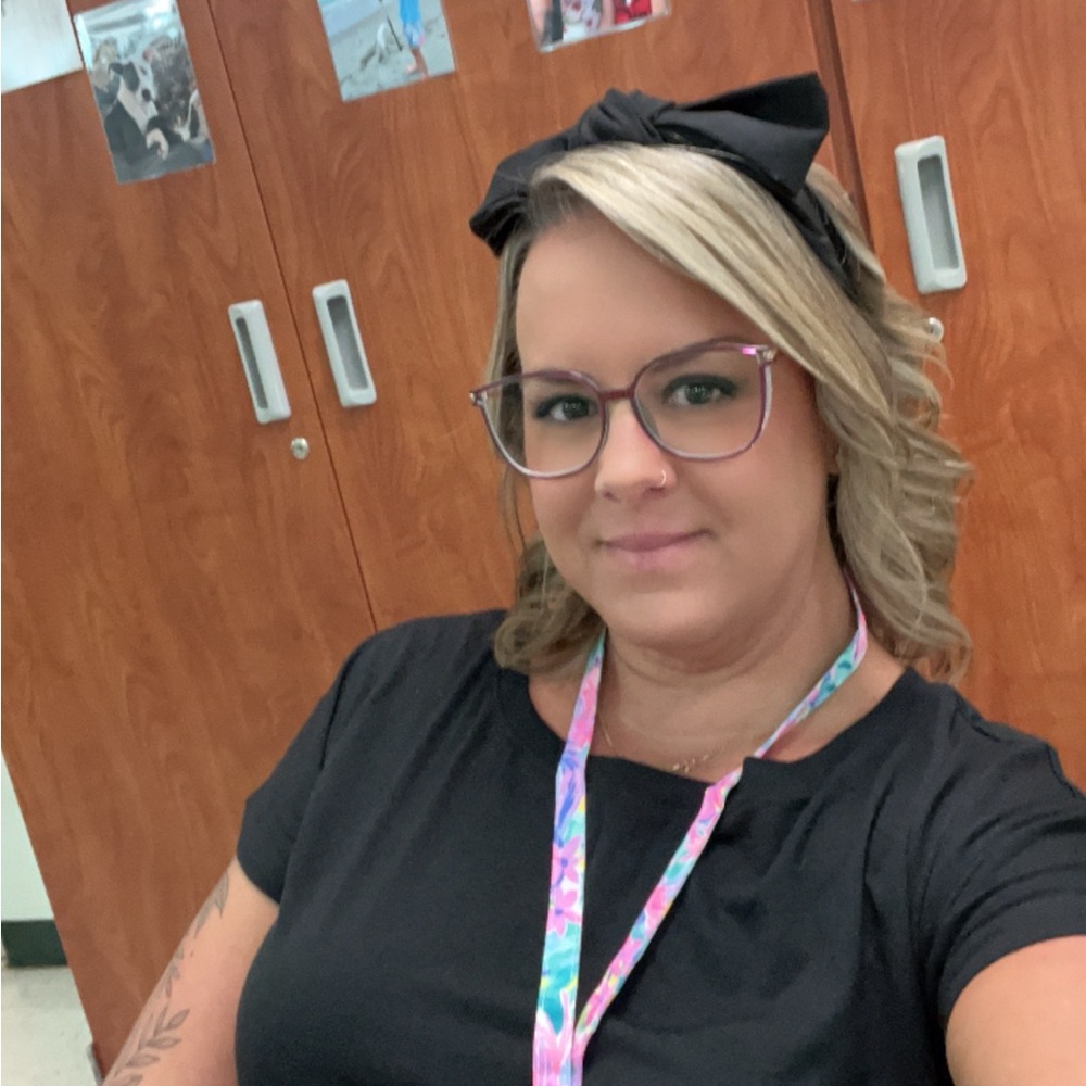 Meet your Posher, Julie